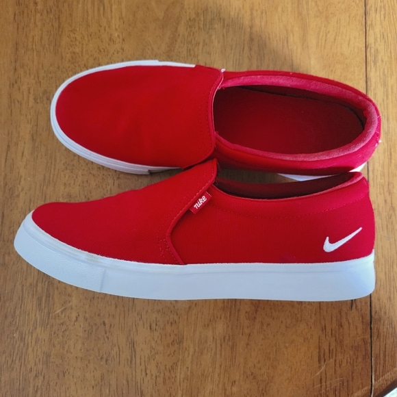 NIKE Slip On Canvas Shoes | Women's Size 7.5 | Red | Like NEW - Picture 1 of 5
